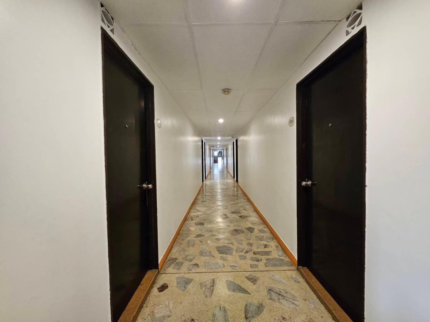 בנגקוק Crown Bts Nana Hotel מראה חיצוני תמונה